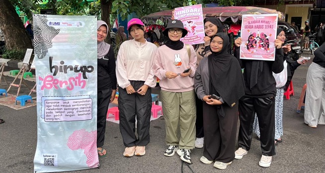 Mahasiswa Ilkom UMS Konsisten Kampanyekan Hirup Bersih di Ruang Publik Kota Solo